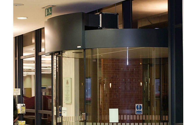 airtecnics-air-curtains-cortina-aire-rotowind-puertas-giratorias-revolving-doors-8