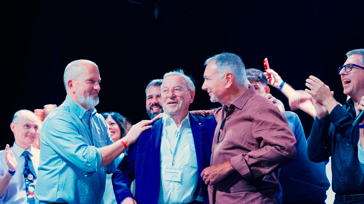 Karl Rosenberg with Mr. Jordi Oltra, founder of Airtècnics, at the 40th anniversary celebration