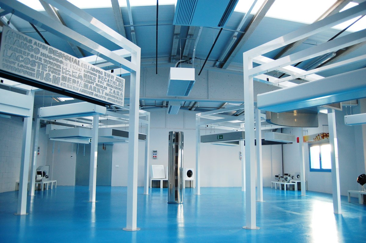 Cortinas de aire y productos de ventilación industrial showroom Airtècnics