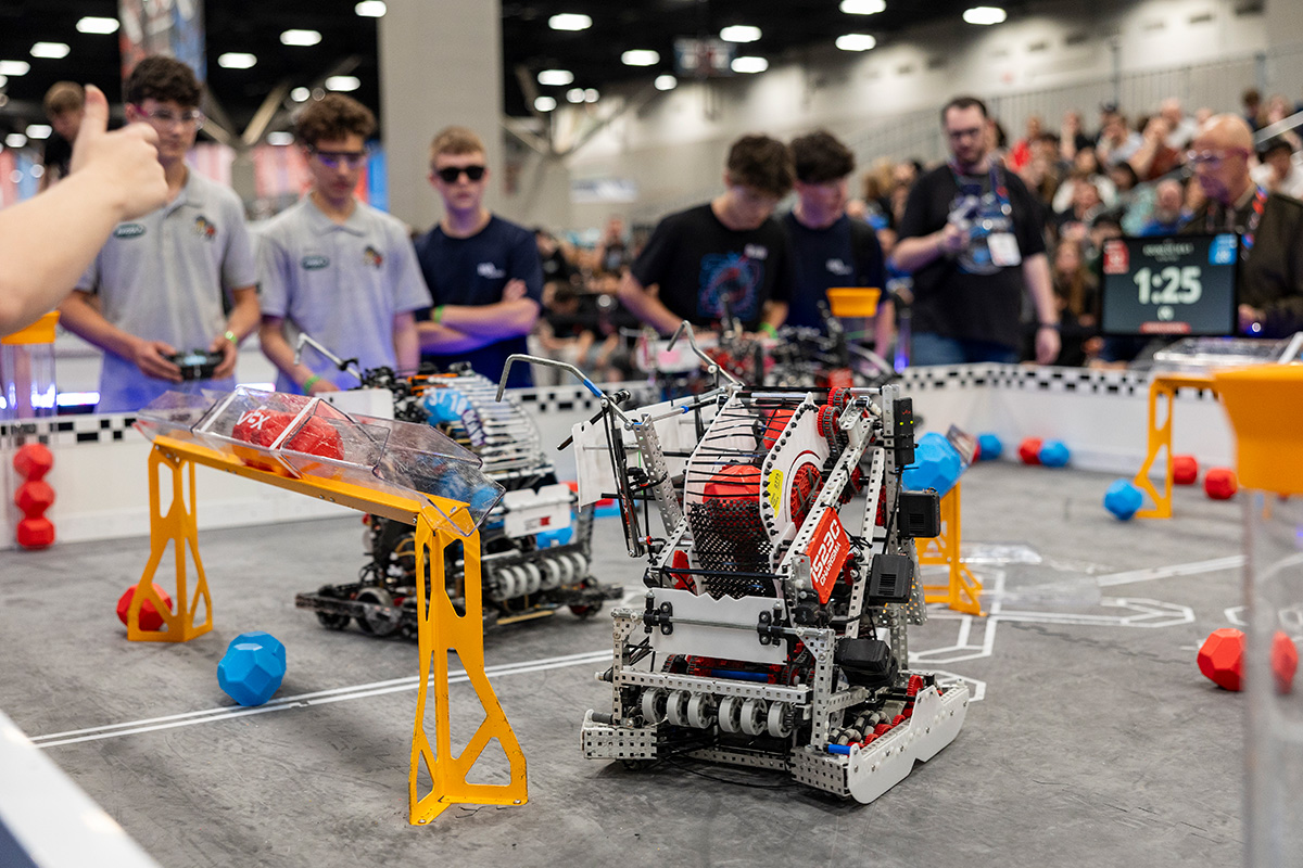 Robots from TemVex team in competition Robots from TemVex team in competition