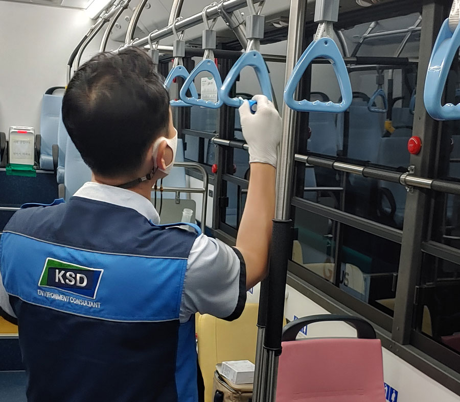  Recollida de mostres en un autobús a Corea
